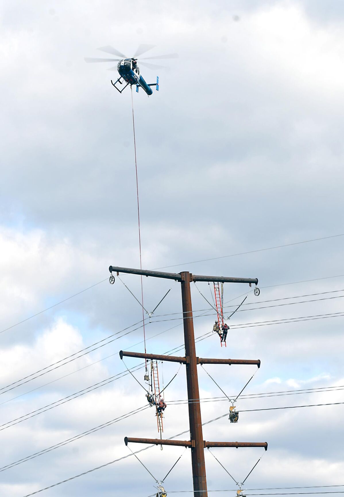 Power lines by helicopter1